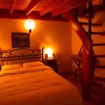 Riverside Club Hotel *