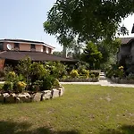 Hotel Riverside Club