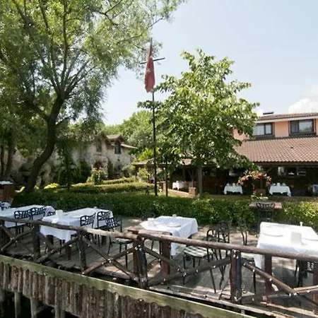 Riverside Club * Ağva