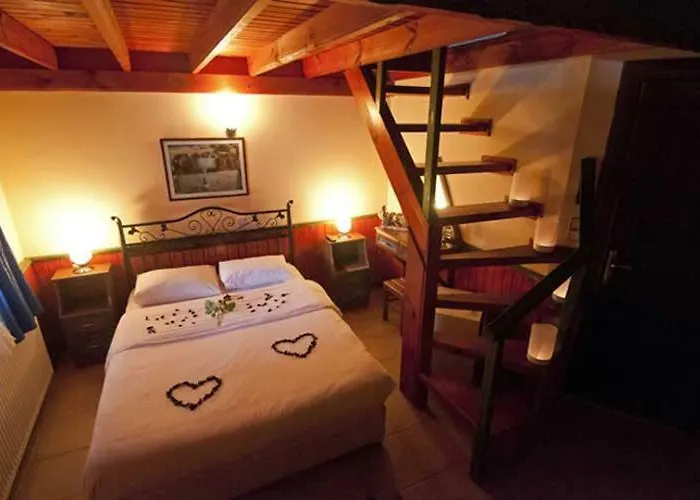 מלון Riverside Club אגווה