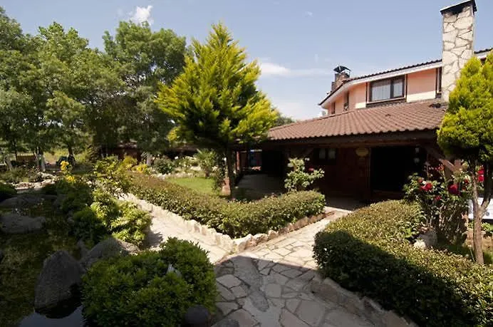 מלון Riverside Club *